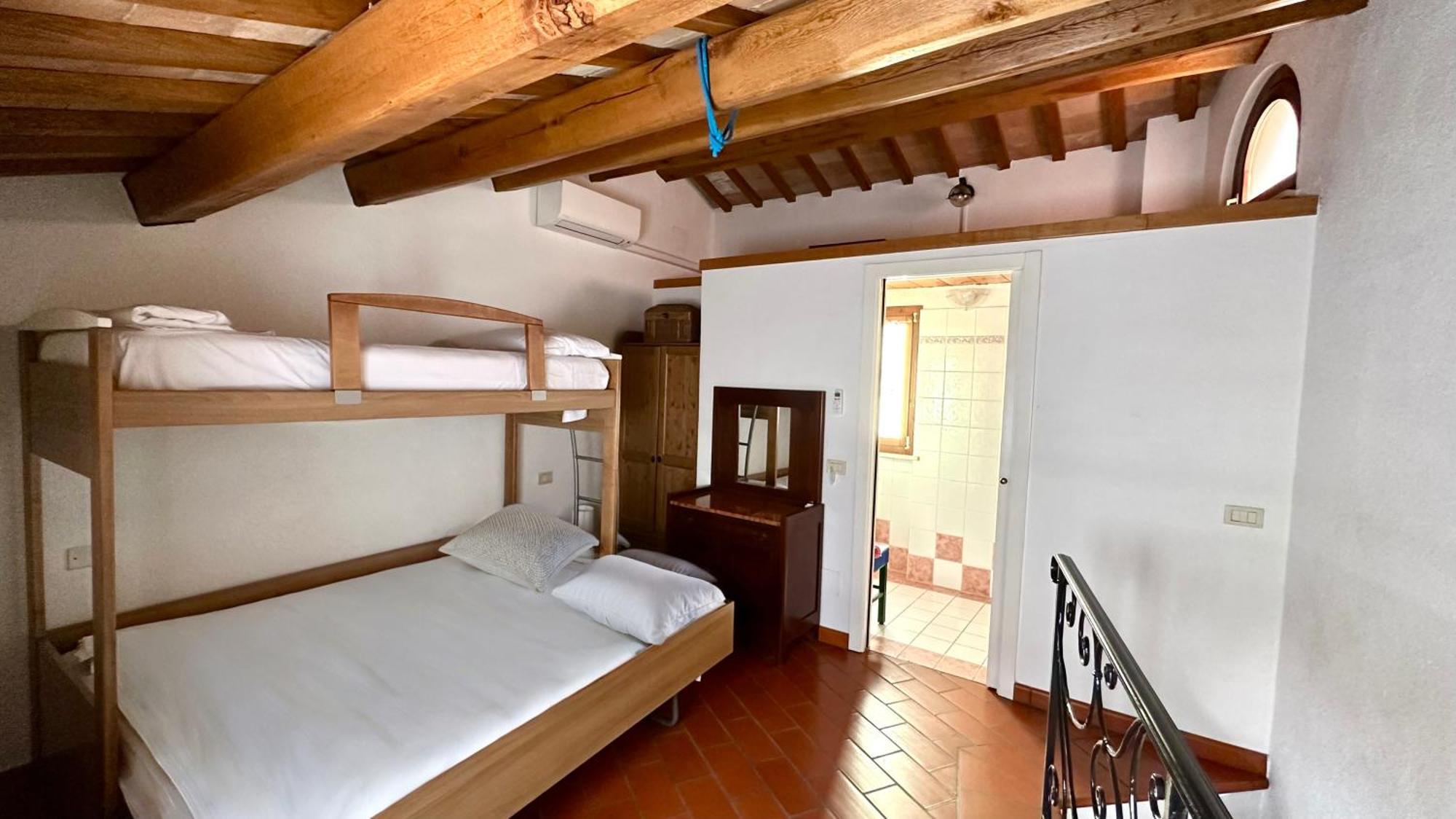 S178 - Sirolo, Delizioso Cielo-Terra Con Ingresso Indipendente Apartment Bagian luar foto